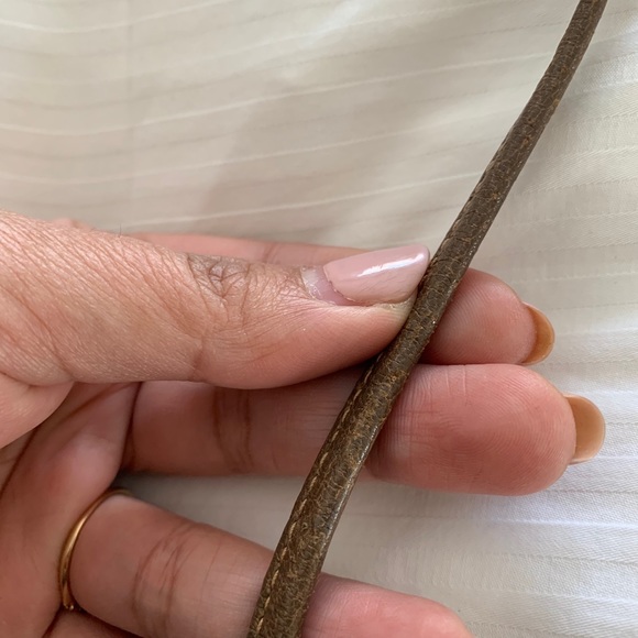 Authentic Vintage Gucci Crossbody - Picture 6 of 11